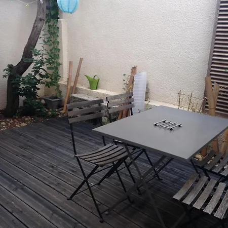 Apartment Avec Exterieur *